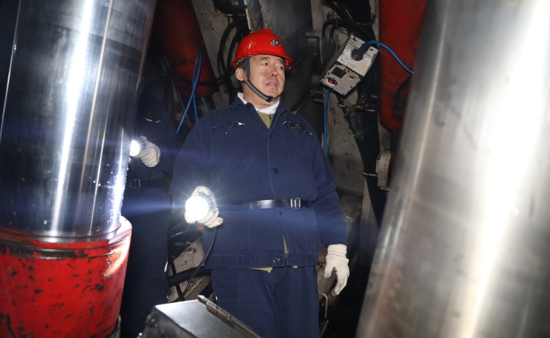 韓福生在興安礦調(diào)研檢查時強調(diào) 突出安全管理重點工...